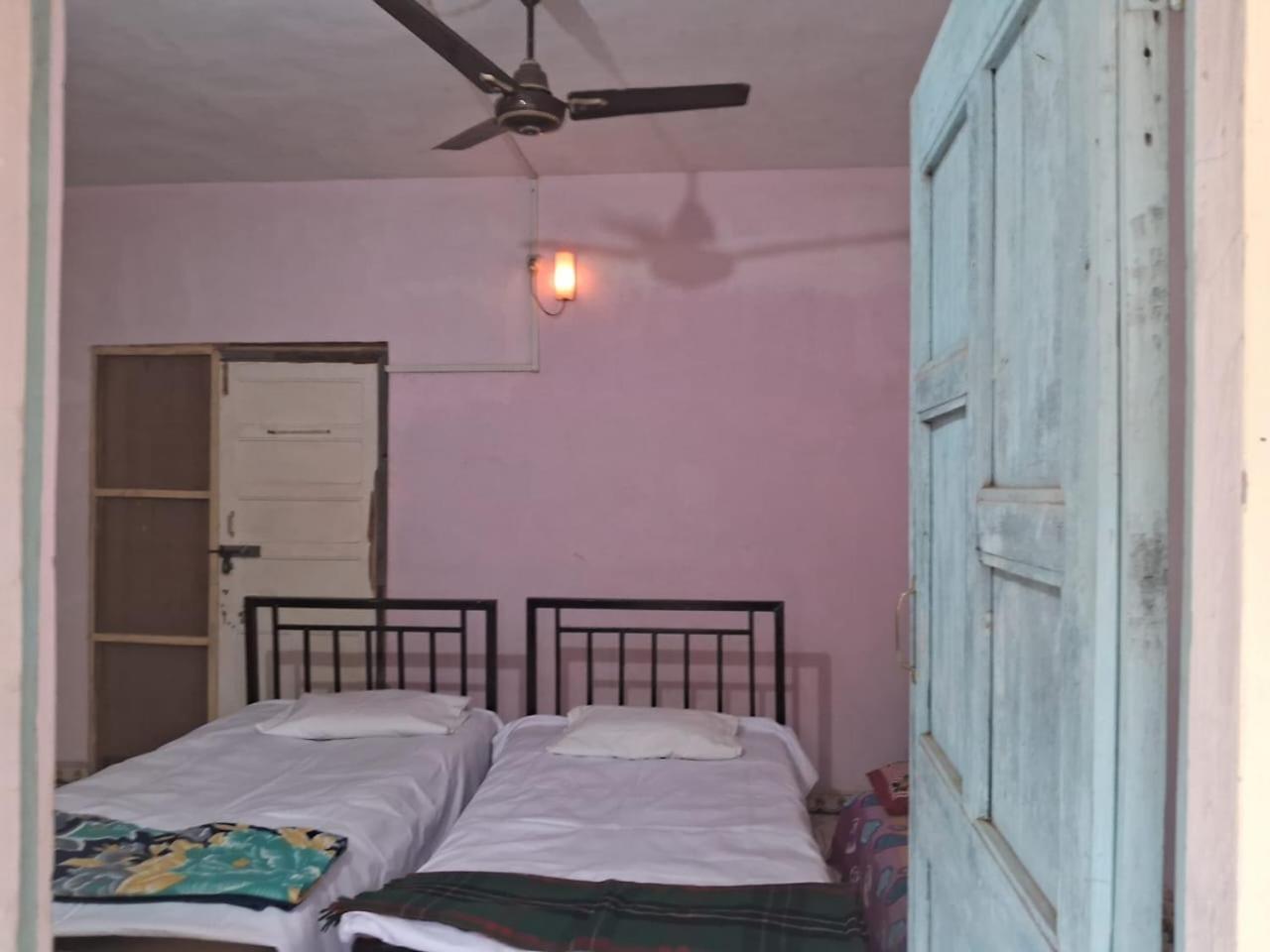 Savitri Cottage Alībāg Esterno foto